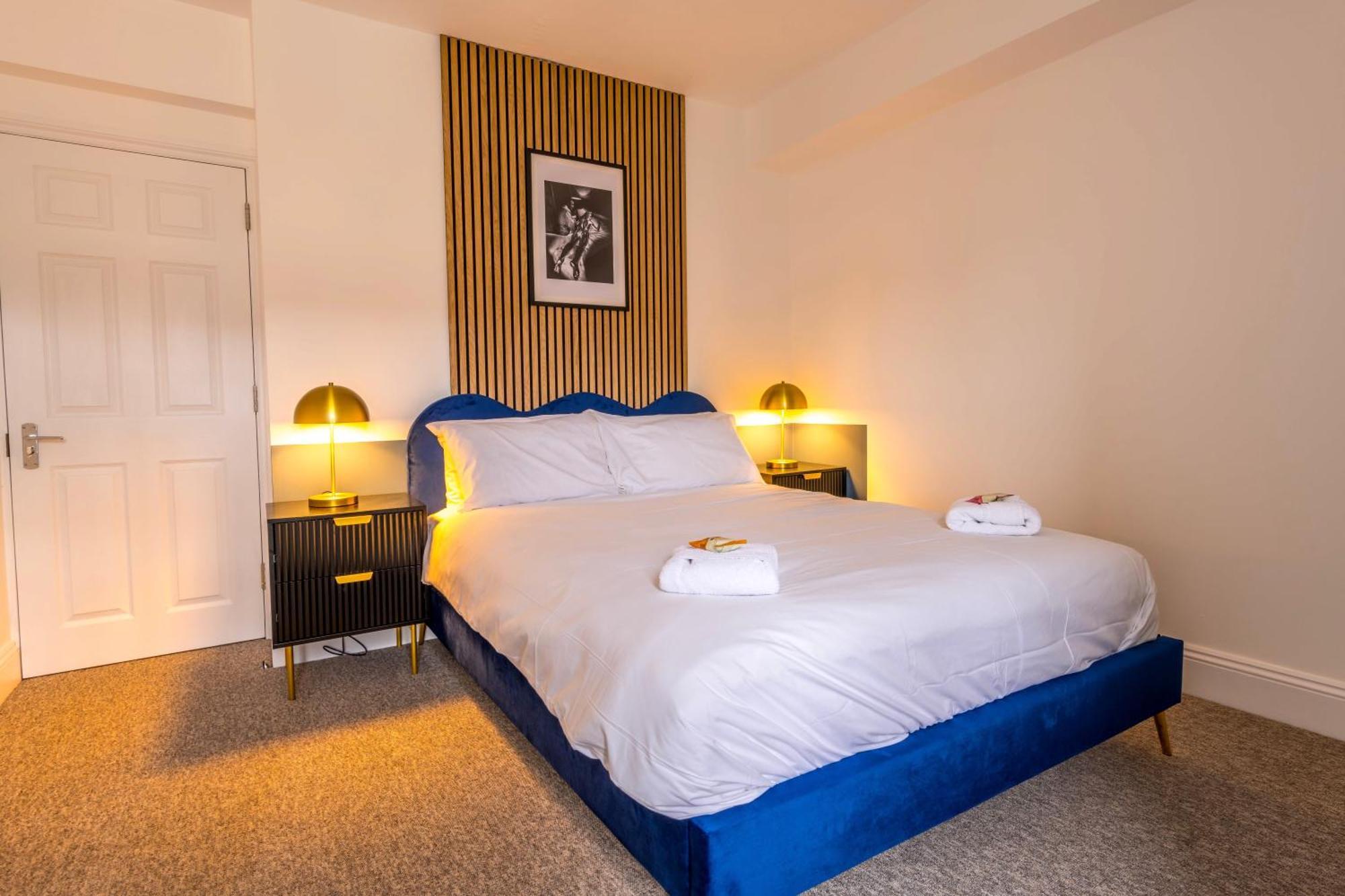 Skyfall With Free Parking For Families & Business By Prescott Apartments 브리스틀 외부 사진