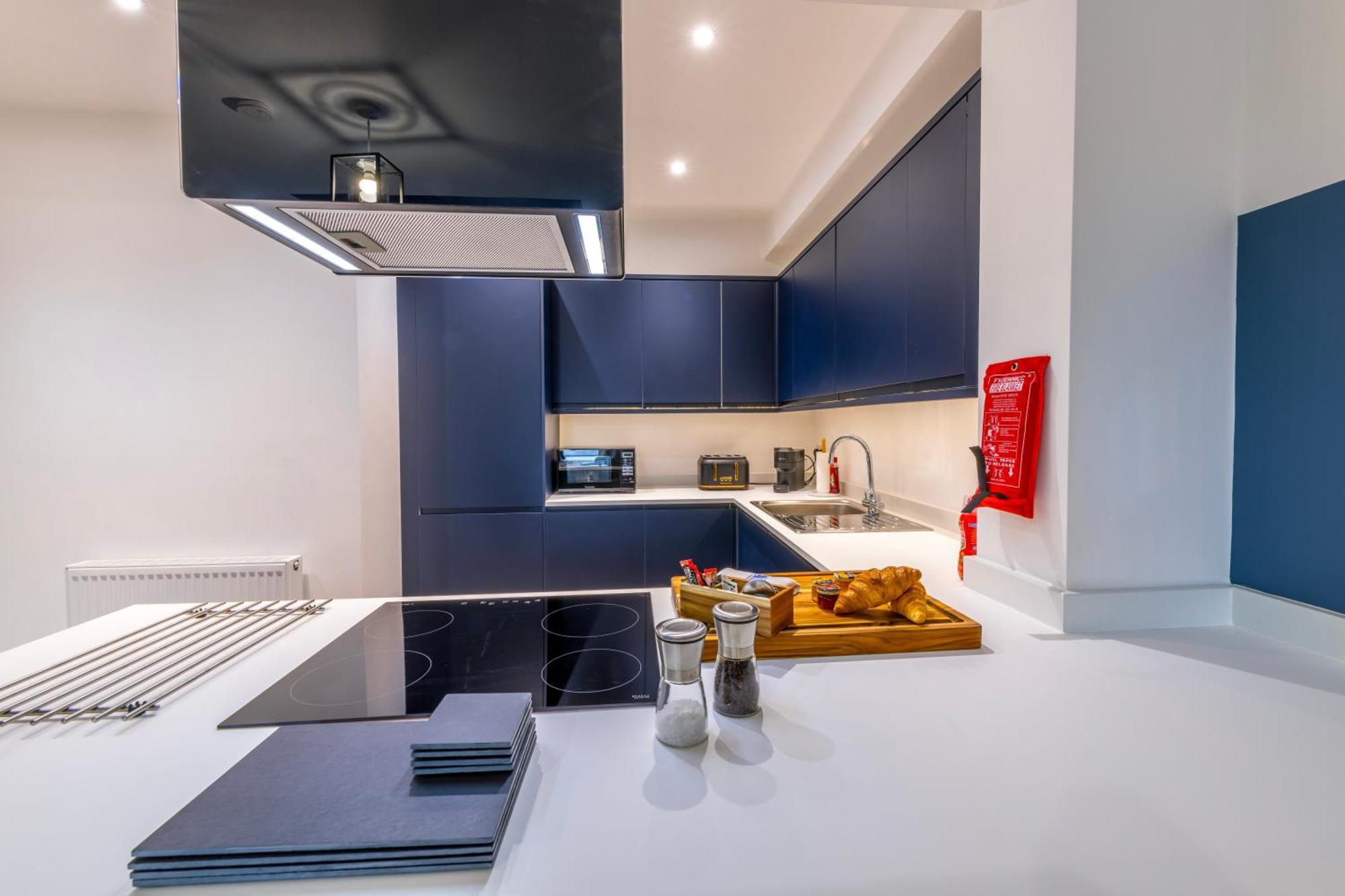Skyfall With Free Parking For Families & Business By Prescott Apartments 브리스틀 외부 사진