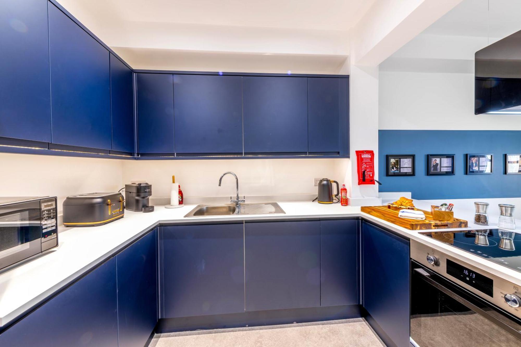 Skyfall With Free Parking For Families & Business By Prescott Apartments 브리스틀 외부 사진